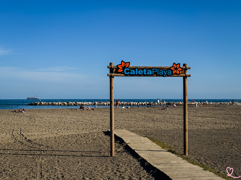 Ontdek de charme van La Caleta Beach in Malaga