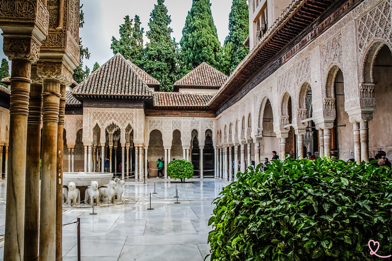 Besøg i Nasrid-paladserne i Alhambra i Granada